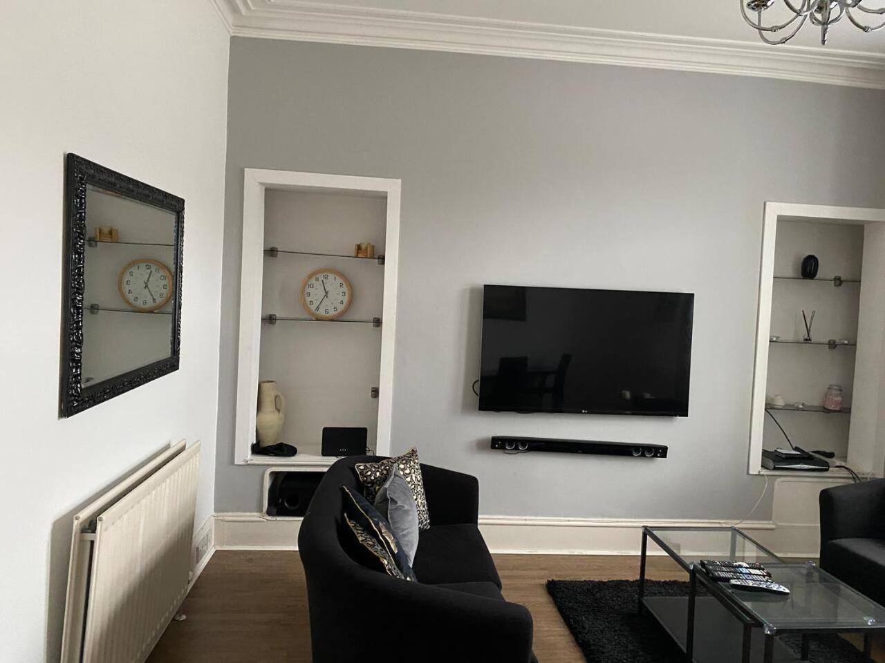 Stunning 1-Bed Apartment In Aberdeen City Centre Eksteriør billede